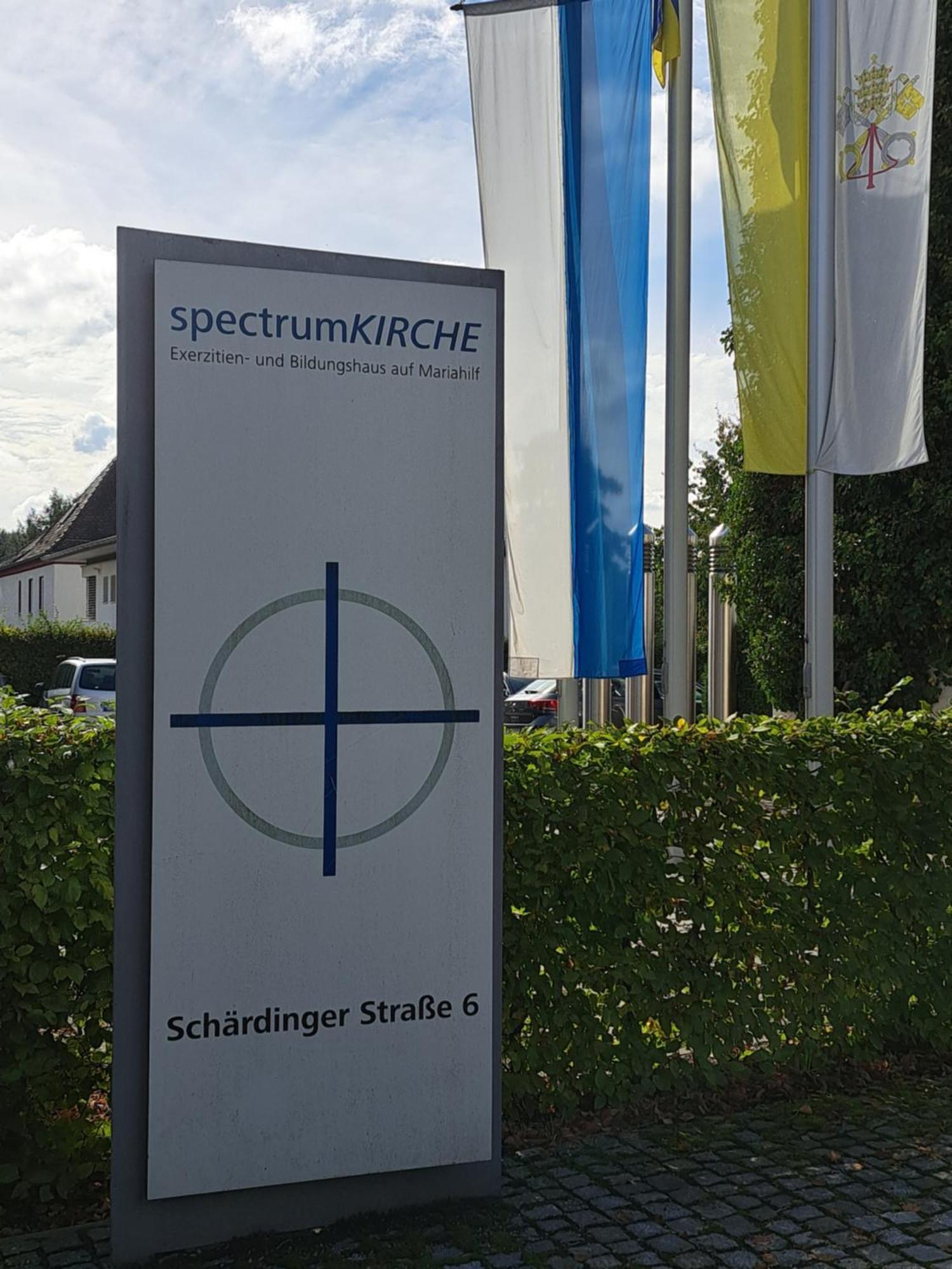 Spectrum Kirche Exerzitien-Und Bildungshaus Auf Mariahilf Pasawa Zewnętrze zdjęcie